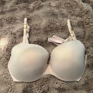 Victoria's Secret Cream Padded Bra 38DD